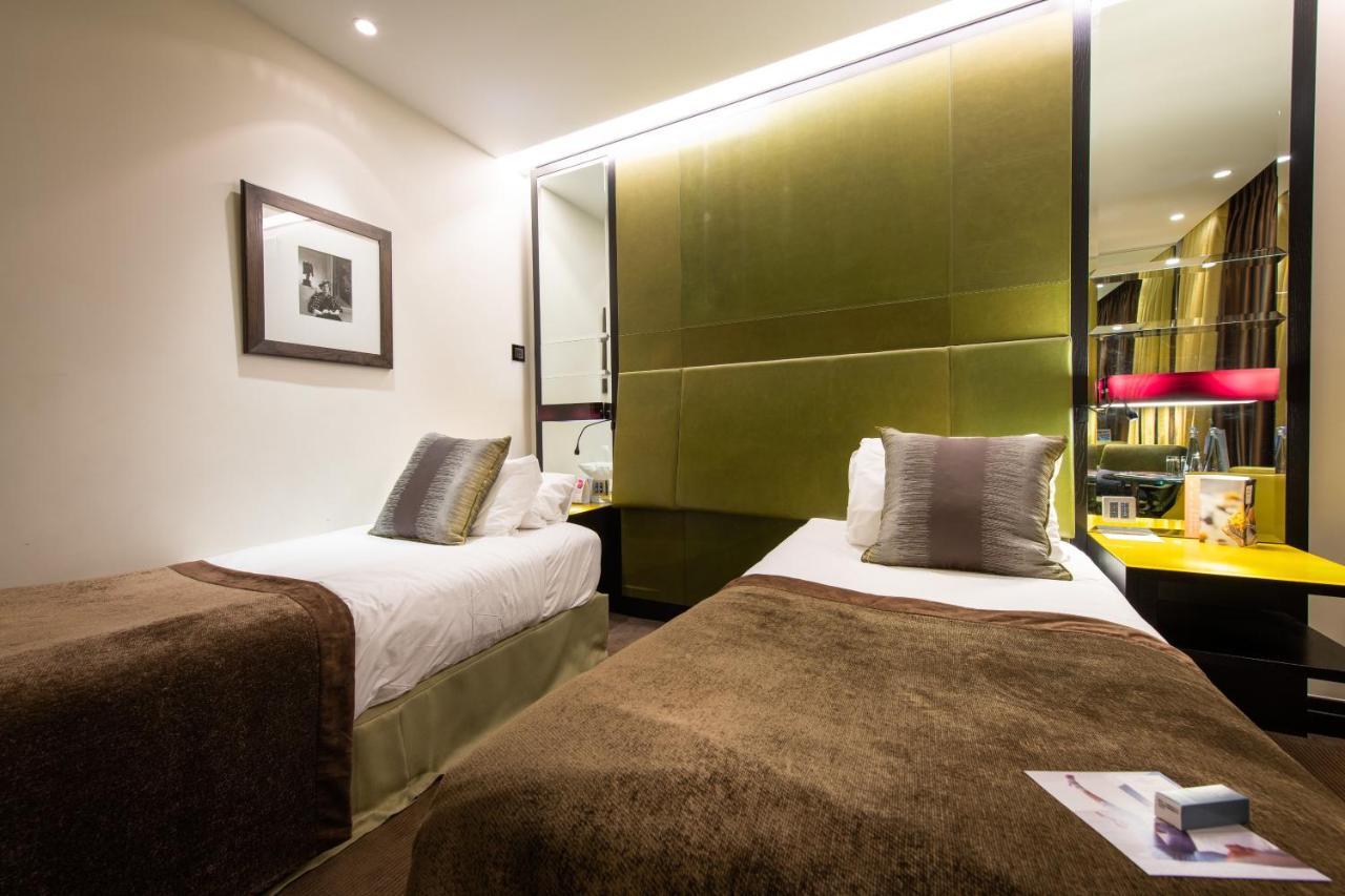 Crowne Plaza Battersea 4*