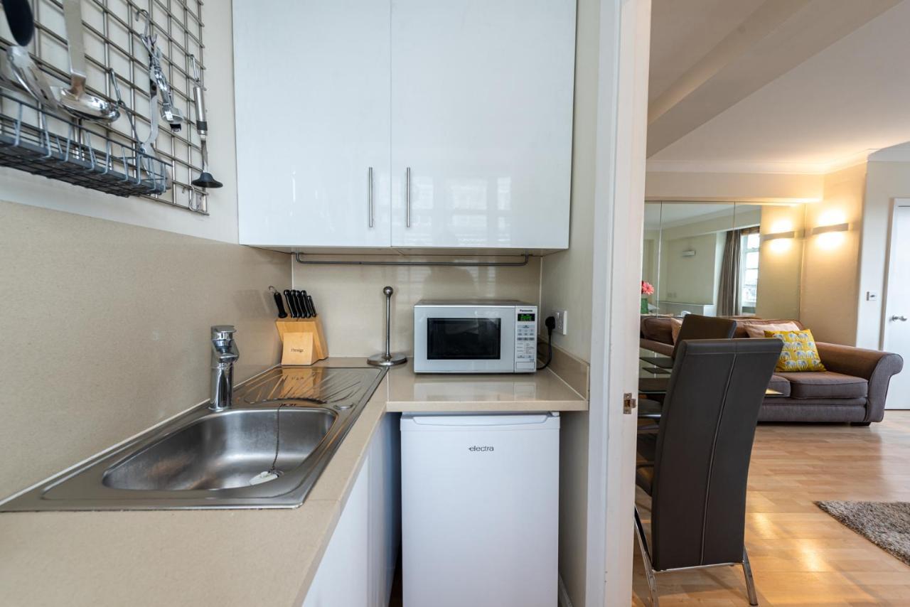 803 - Nell Gwynn House, Chelsea Apartment *