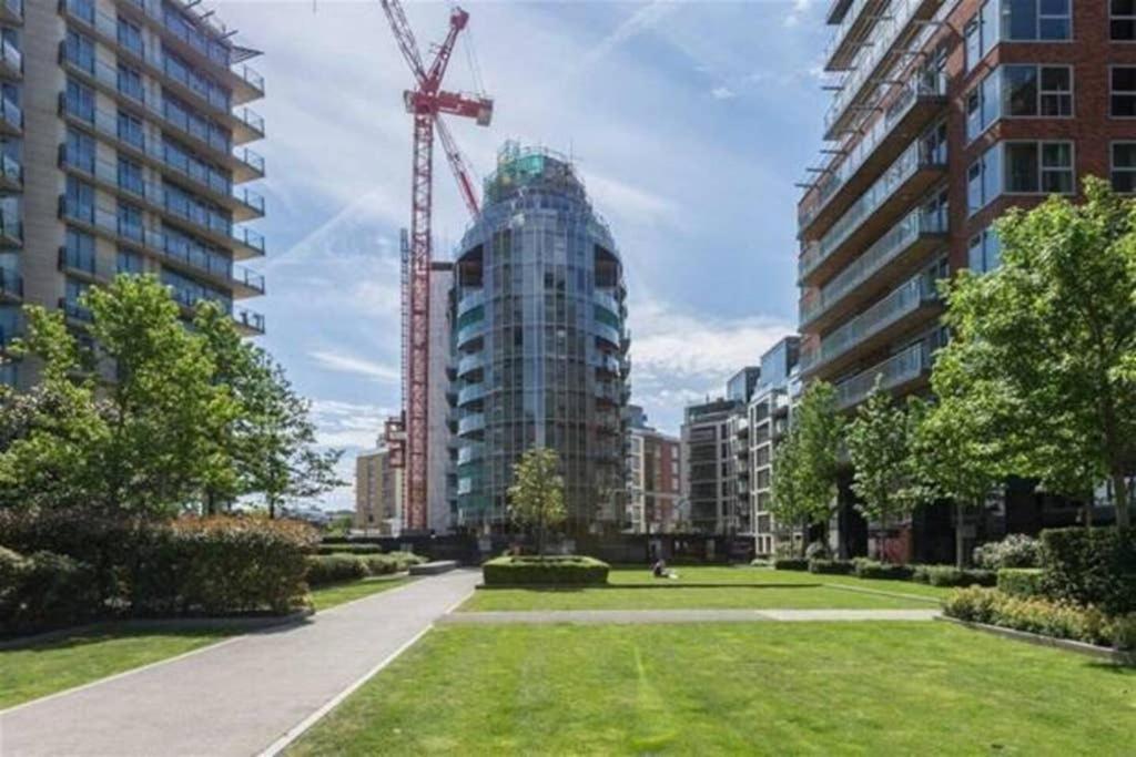 Battersea Reach Luxury Riverside Londres