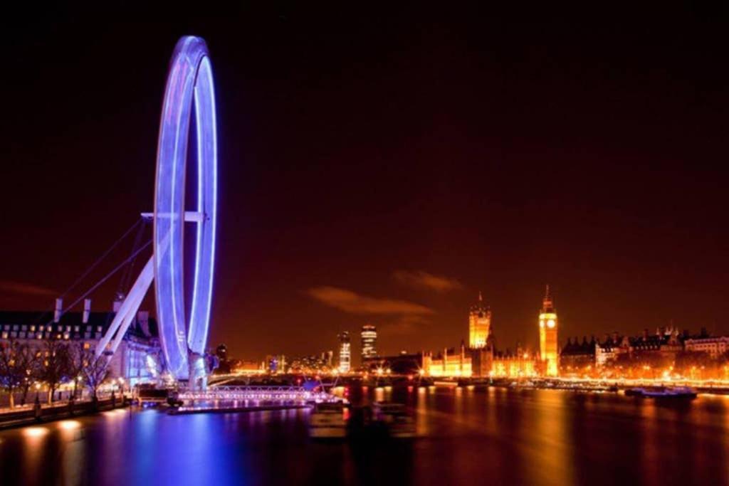 Battersea Reach Luxury Riverside * Londres