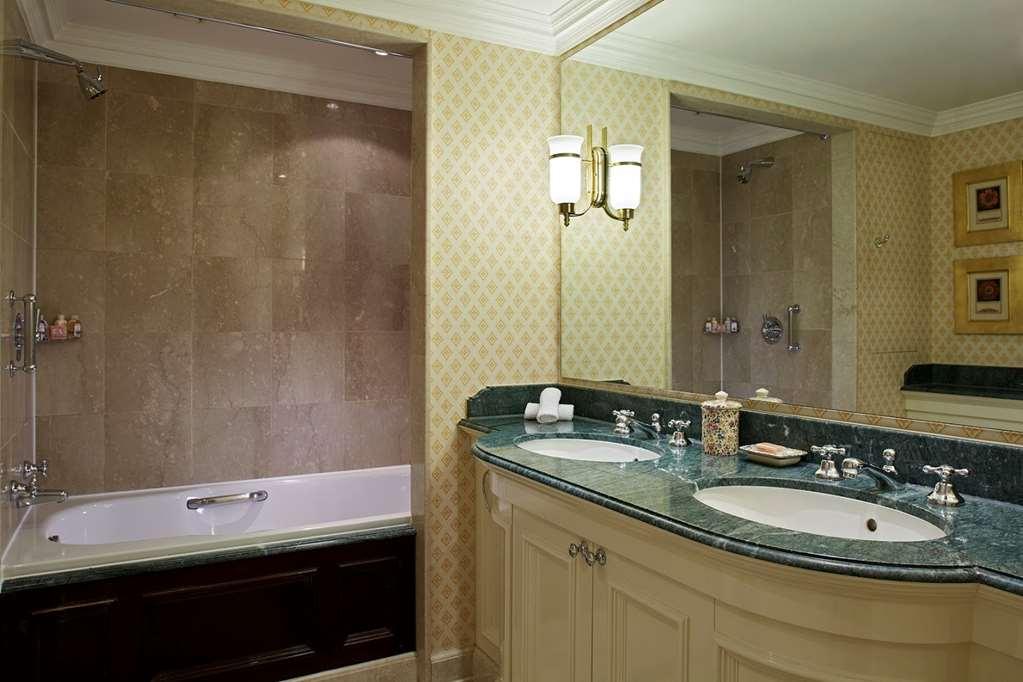 Cheval Thorney Court At Hyde Park Apartahotel 5*
