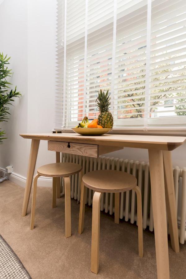 Apartamento Caledonian - Bright One-bedroom With Private Decked Garden Londres