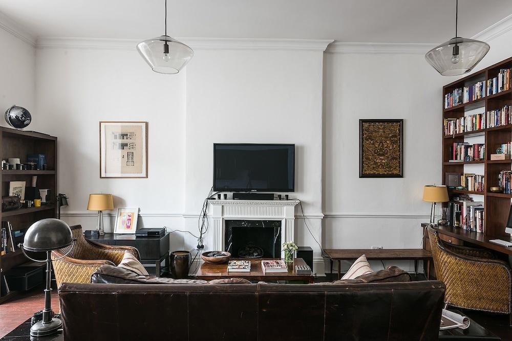 Traditional Stylish 1br Near Hyde Park Appartement