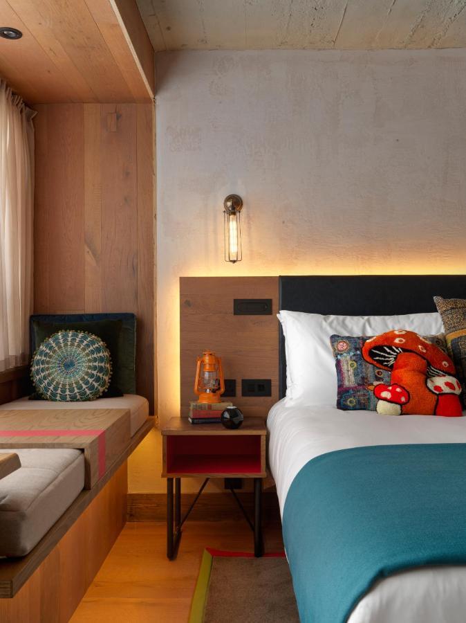 Treehouse Hotel