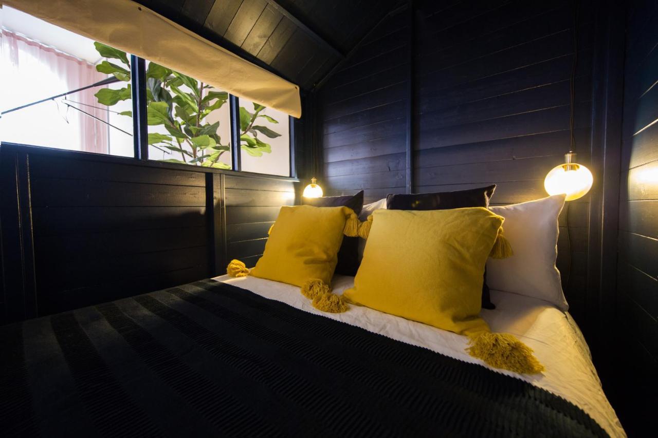 Shoreditch Loft W 100inch Cinema, Premium Mattress & Hammock, By The Design Traveller Apartamento *