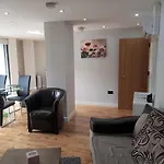 Lr London Apartments - Battersea Park