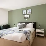 The Southwick Sanctuary - Large 6Bdr With Terrace