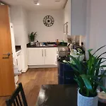 London Riverside Apartment