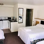Amhurst Hotel