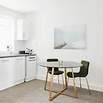 Luxury 1-Bedroom Apartment In Marylebone