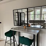 Beautiful 1-Bed Apartment in London