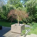 New Sleek And Stunning 1 Bedroom Flat Hampstead
