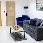 Deluxe And Modern Studio Apartment In Sydenham