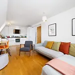 London Fields Apartment