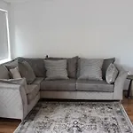 Lovely 2-Bedroom, 1 Bathroom Home, Sleeps 4