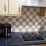 206Mm Highgate Apartment