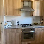 Lovely 2 Bedroom Flat In Greater London