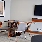 Sanctum International apartamentos con servicio