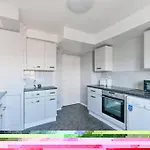 Gorgeous Apartment, 5 Mins From Canada Water, Not Lewisham As Listed!