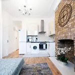 Flat In South West London 1 Min To The Station