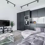 Elegant Sky Line Apartment