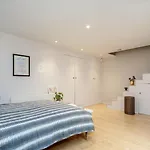 Notting Hill London - Chic Bright Apartment W11