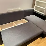 Stunning 2 Bed Flat! Centrally Located In London, Uk!