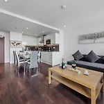 Apartment For 7 In London Bp119