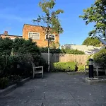 Lovely Flat In Crouch End