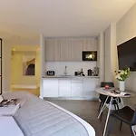 Oxford Street Fitzrovia Apartments By D\'Montrio
