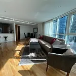 Central London River View Apartment