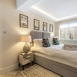 Luxury 2 Bed Apartment In Knightsbridge London Opposite Harrods