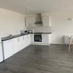 Stunning Royal Arsenal River View Apartment