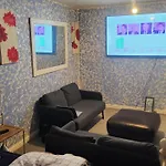 Moris Lodge