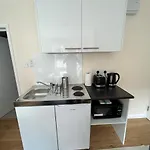 Flat 1, 128A Belsize Road Nw6 4Bg London