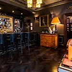 11 Cadogan Gardens And The Apartments By Iconic Luxury Hotels