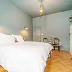 2 Bedroom Garden Flat