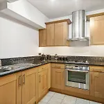 Luxury Apartment Next To Hyde Park