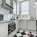 West Kensington 2Bed Flat