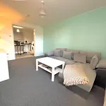 Luxury Apartment In Canary Wharf - Close To London Excel - The 02 Arena - London City Airport