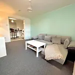 Luxury Apartment In Canary Wharf - Close To London Excel - The 02 Arena - London City Airport