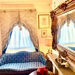 Quality And Very Good Value Private Accommodation In London Close To Notting Hill Zone 2