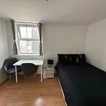 Luxury Stay Near London Eye Zone 1