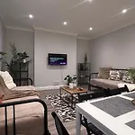 Beautiful Apartment In Camden Town