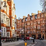 Lux, Large Central Mayfair Location Flat