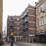 2 Bedroom Flat In Shoreditch