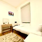 Beautiful Two Bedroom Flat With Free Car Park In Central London