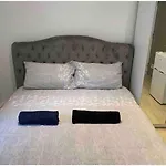Central London Property-Ensuite, Double And Budget Room