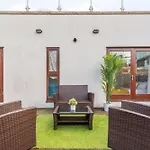 Superb Apartment, Excellent Location, Oxford Street, Wifi