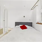London One Bed Annex